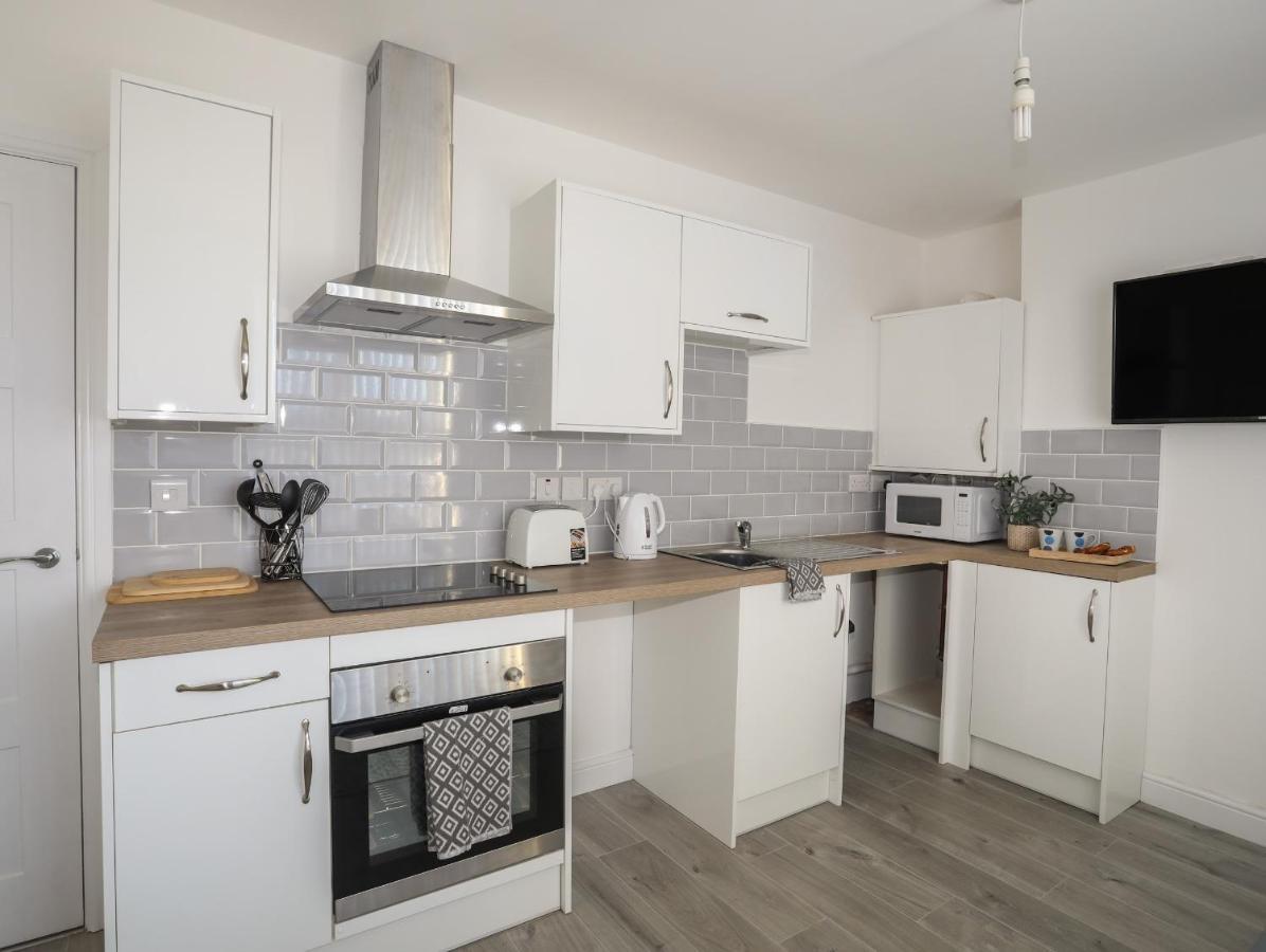 Port Apartment 1 هوليهيد المظهر الخارجي الصورة